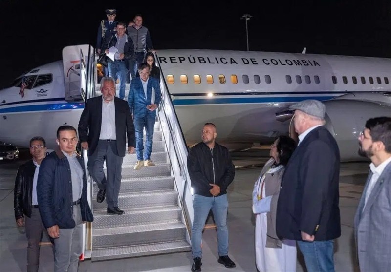 آمریکا از سوخت گیری هواپیمای رئیسجمهور کلمبیا جلوگیری کرد آمریکا از سوخت گیری هواپیمای رئیسجمهور کلمبیا جلوگیری کرد