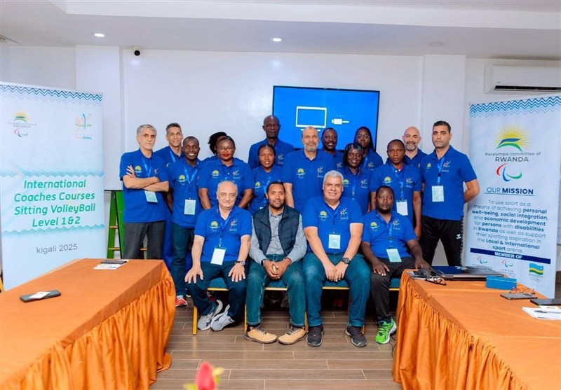 تدریس هادی رضایی در دوره مربیگری والیبال نشسته در رواندا تدریس هادی رضایی در دوره مربیگری والیبال نشسته در رواندا