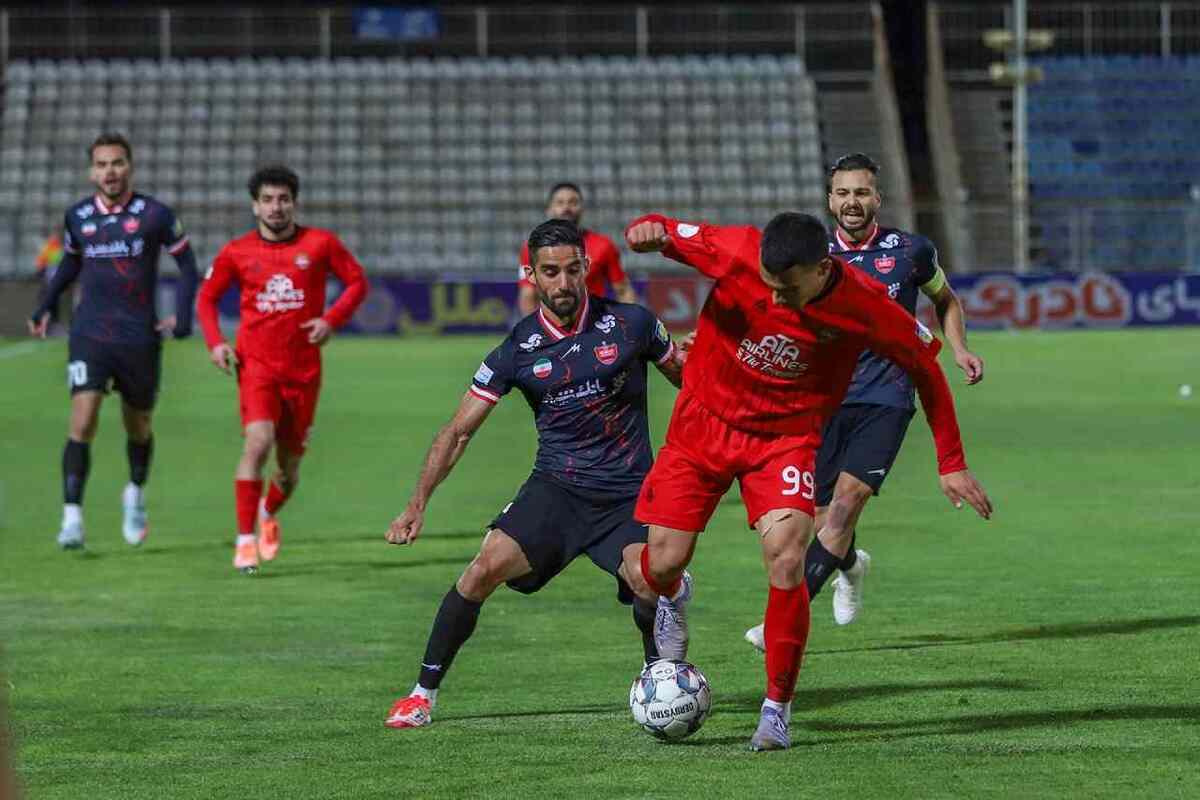 اعلام برنامه مسابقات مرحله یک هشتم جام حذفی/ رویارویی تراکتور و پرسپولیس در 27 آذر اعلام برنامه مسابقات مرحله یک هشتم جام حذفی/ رویارویی تراکتور و پرسپولیس در 27 آذر