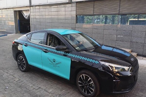 نوسازی ۱۰ هزار تاکسی و ۶ هزار تاکسی برقی تهران در دست اقدام شهرداری/قرارداد شهرداری با ایران‌خودرو برای نوسازی ۱۰ هزار خودرو