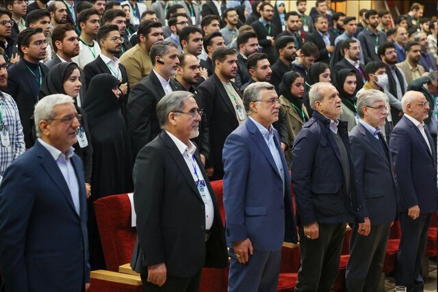 پزشکیان: یک حرف میزنیم و جور دیگر عمل میکنیم، این ناترازی است/عدالت را پیاده میکنم، نه افزایش قیمت بنزین پزشکیان: یک حرف میزنیم و جور دیگر عمل میکنیم، این ناترازی است/عدالت را پیاده میکنم، نه افزایش قیمت بنزین