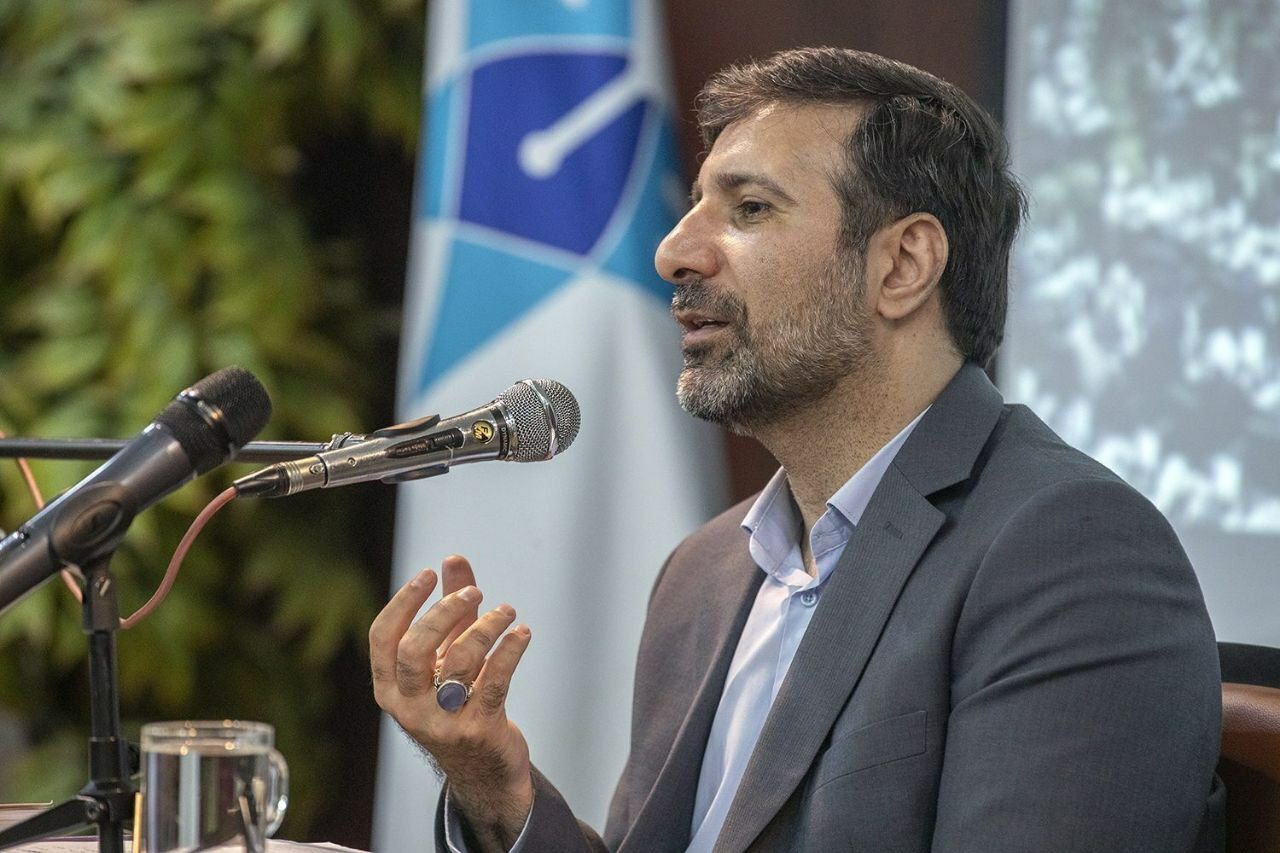 سخنگوی شورای نگهبان میهمان ویژه دانشگاه آزاد اسلامی رودهن در روز دانشجو بود/ دکتر طحان‌نظیف: جامعه دانشجویی، پیشران حرکت‌های اجتماعی و قانون اساسی، معیاری روشن برای تشخیص اولویت‌های جریان‌ دانشجویی است