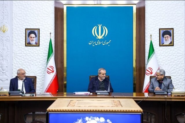 اطمینان دارم مسائل کشور را می‌توان آرام آرام حل کرد/تأکید بر سیاست‌گذاری بر اساس چارچوب‌های علمی و تجربی