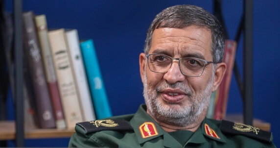 دشمن میخواهد از دستاوردهای پهپادی ما استفاده کند دشمن میخواهد از دستاوردهای پهپادی ما استفاده کند