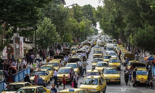 برخورد قانونی با هرگونه تخلف در دریافت کرایه مازاد/سهمیه بنزین تاکسیها کاهش نمییابد برخورد قانونی با هرگونه تخلف در دریافت کرایه مازاد/سهمیه بنزین تاکسیها کاهش نمییابد