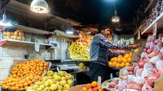 شب یلدا در سایه نظارتها/بازار اقلام خوراکی چگونه مدیریت میشود؟ شب یلدا در سایه نظارتها/بازار اقلام خوراکی چگونه مدیریت میشود؟