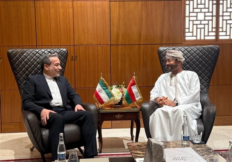 پیام وزیر خارجه عمان در خصوص دیدار با عراقچی
