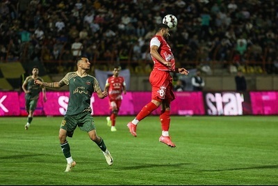 تساوی یک نیمه‌ای شمس‌آذر و پرسپولیس در 45 دقیقه نخست