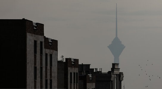 وضعیت قرمز هوا در تهران/ تعداد روزهای آلوده به ۱۲۲ روز رسید