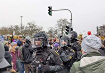 خشونت و درگیری در اعتراضات ضد حزب افراطی در آلمان