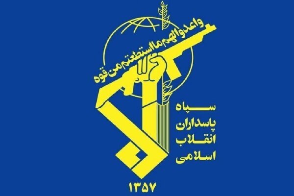 ارتش و سپاه دست بر ماشه آماده پاسخ به هرگونه تجاوزی هستند ارتش و سپاه دست بر ماشه آماده پاسخ به هرگونه تجاوزی هستند