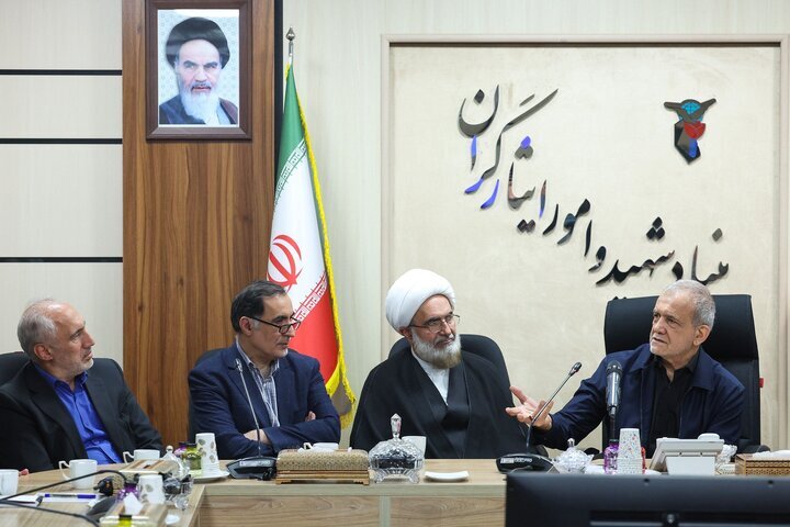 نباید در برابر فداکاری خانواده شهدا و ایثارگران قصور کنیم نباید در برابر فداکاری خانواده شهدا و ایثارگران قصور کنیم