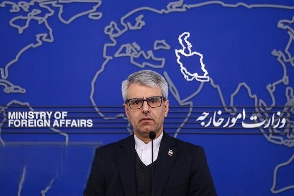 بقائی:ایران به دریافت هزینه درازای عبور ایمن از تنگه هرمز ادامه میدهد بقائی:ایران به دریافت هزینه درازای عبور ایمن از تنگه هرمز ادامه میدهد