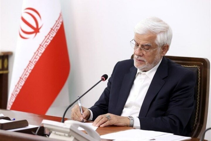 عارف: زمان تغییر محاسبات و عبور از تکیهگاههای پوشالی فرا رسیده است عارف: زمان تغییر محاسبات و عبور از تکیهگاههای پوشالی فرا رسیده است