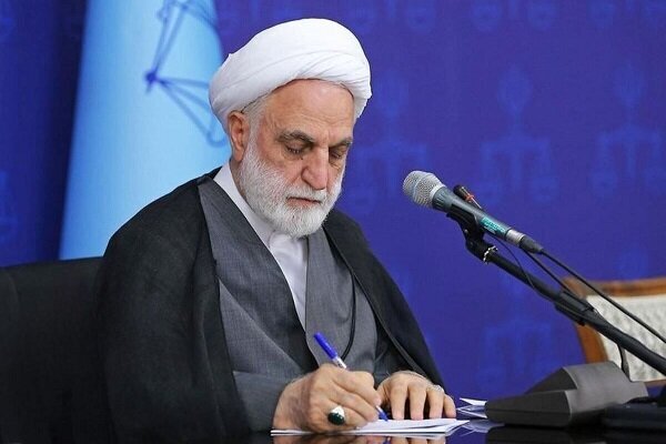 ناوهای شیطان بزرگ حتی جرئت نزدیک شدن به تنگه هرمز را نیز ندارند ناوهای شیطان بزرگ حتی جرئت نزدیک شدن به تنگه هرمز را نیز ندارند