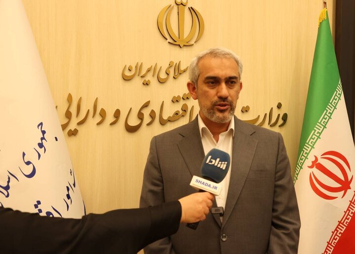 وزیر اقتصاد در حاشیه دیدار با نمایندگان مجلس: واردات کالا از طریق مرزهای زمینی تسهیل می‌شود