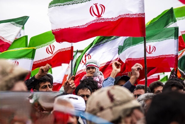 بازسازی یا بازآفرینی؟/ ایران در شرایط پساجنگ تحمیلی سوم بازسازی یا بازآفرینی؟/ ایران در شرایط پساجنگ تحمیلی سوم