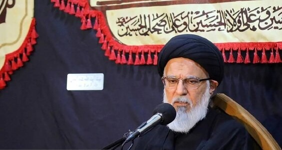 عبور موفق از فتنههای عصر غیبت در گرو تمسک به ولایت است عبور موفق از فتنههای عصر غیبت در گرو تمسک به ولایت است