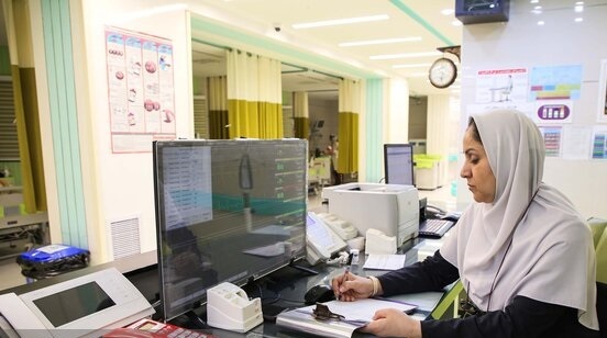 چرایی عدم اجرای قوانین پرستاری؛ از ساعت کار تا بازنشستگی/گلایه شدید جامعه پرستاری از نابرابری ها