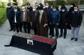 اقامه نماز رهبر انقلاب بر پیکر دکتر عباس شیبانی/ عکس