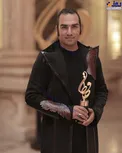 کت عجیب و خاص رضا یزدانی در جشن حافظ/عکس