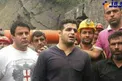 عكس/حضور قهرمان المپيک در محل حادثه ريزش معدن