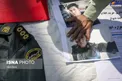 کشف لباس پلیس از سارقان +عکس