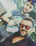 تیپ جالب امین حیایی و پسرش+ عکس