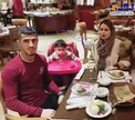خوشگذرانی بازیکن گل زن پرسپولیس و همسرش در یک رستوران+عکس