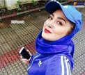 ورزش خانم بازیگر در هوای بارانی با تیپ اسپرت+عکس