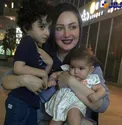خانم بازیگر و فرزندانش +عکس