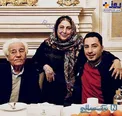 عکس/ نوید محمد زاده در کنار پدر و مادرش