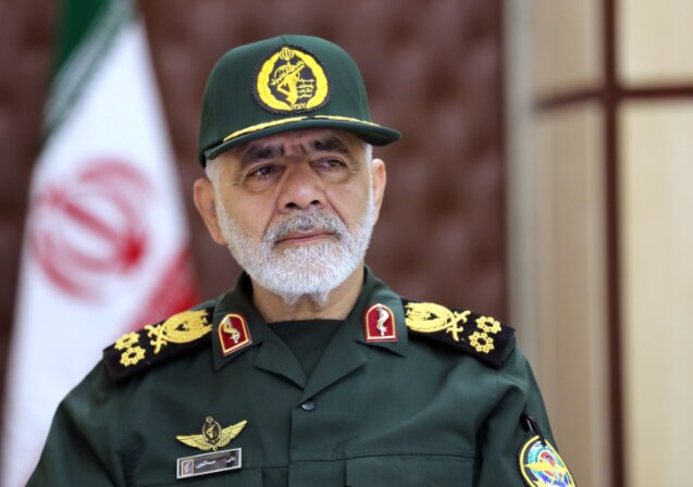 تسلیم نمیشویم و دشمن هم در جنگ نرم پیروز نخواهد شد تسلیم نمیشویم و دشمن هم در جنگ نرم پیروز نخواهد شد