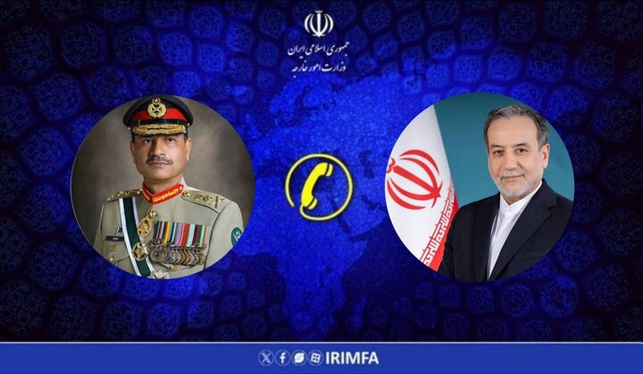رایزنی تلفنی عراقچی با فرمانده ارتش پاکستان/تلاش ایران برای توازنبخشی به تحولات منطقهای رایزنی تلفنی عراقچی با فرمانده ارتش پاکستان/تلاش ایران برای توازنبخشی به تحولات منطقهای