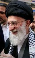 رهبر انقلاب با چفیه فلسطینی/عکس