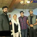 بولیز و شلوار عجیب بهاره رهنما در کنار همسر و خواننده معروف+عکس
