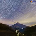 تصویری عجیب از رد ستارگان بر سر دماوند