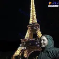 سلفی زیبای بازیگر زن مشهور با برج ایفل