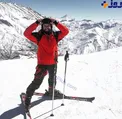 بازیگر مشهور در حال اسکی سواری در کوه های پر از برف + عکس