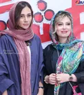 نیوشا ضیغمی و خواهرش روشا در اکران فیلم هشتگ+عکس