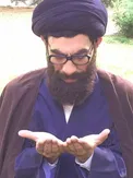 تصويري جدید از بازيگر نقش مقام معظم رهبری در معماي شاه