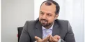 وزیر اقتصاد: دست اندرکاران باید جامعه را برای تاب‌ّآوری سیاست‌های اصلاحی آماده کنند/ چاره‌ای جز پرداخت یارانه‌ها نداریم