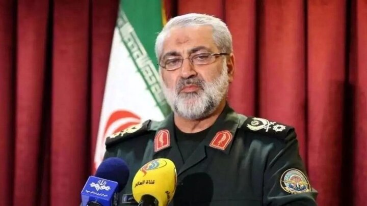 انتقام را نباید سطحی کرد؛ انتقام ما اخراج آمریکا از منطقه است انتقام را نباید سطحی کرد؛ انتقام ما اخراج آمریکا از منطقه است
