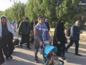پرویز فتاح با خانواده در راهپیمایی اربعین+عکس
