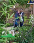 ژست عاشقانه مجری و بازیگر مشهور و همسر دومش+عکس