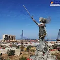 مجسمه جالب ساخته شده از بقایای انفجار بیروت/عکس