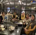 رستورانگردی الهام پاوه نژاد با دوستانش/عکس