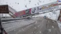 عکس/شکسته شدن پل عابر پیاده در جاده تهران- همدان