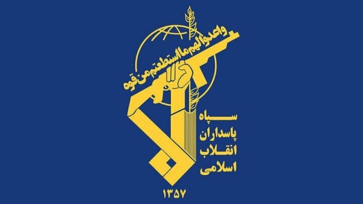 دو فروند سوپر نفتکش متخلف فریب خورده، مورد اصابت واقع شدند دو فروند سوپر نفتکش متخلف فریب خورده، مورد اصابت واقع شدند