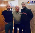 تیپ و ژست متفاوت نوید محمدزاده در کنار پدرش/عکس